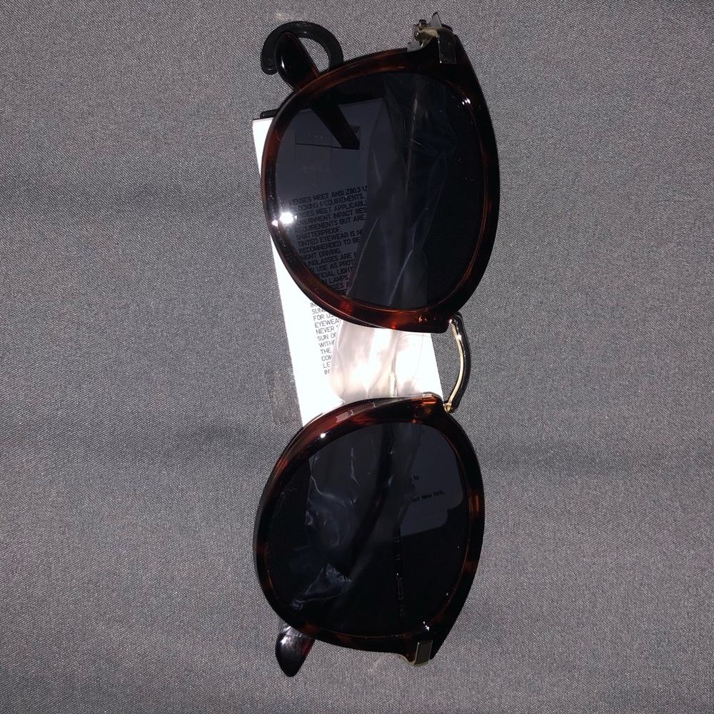Sunglasses - Picture 3 of 3
